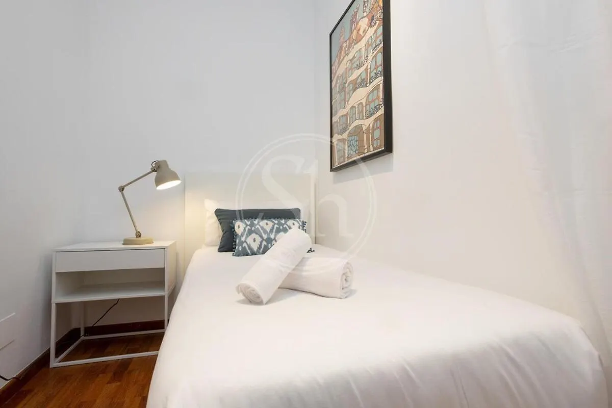 Elegante Apartamento Cerca De La Sagrada Familia I Barcelona 0*,