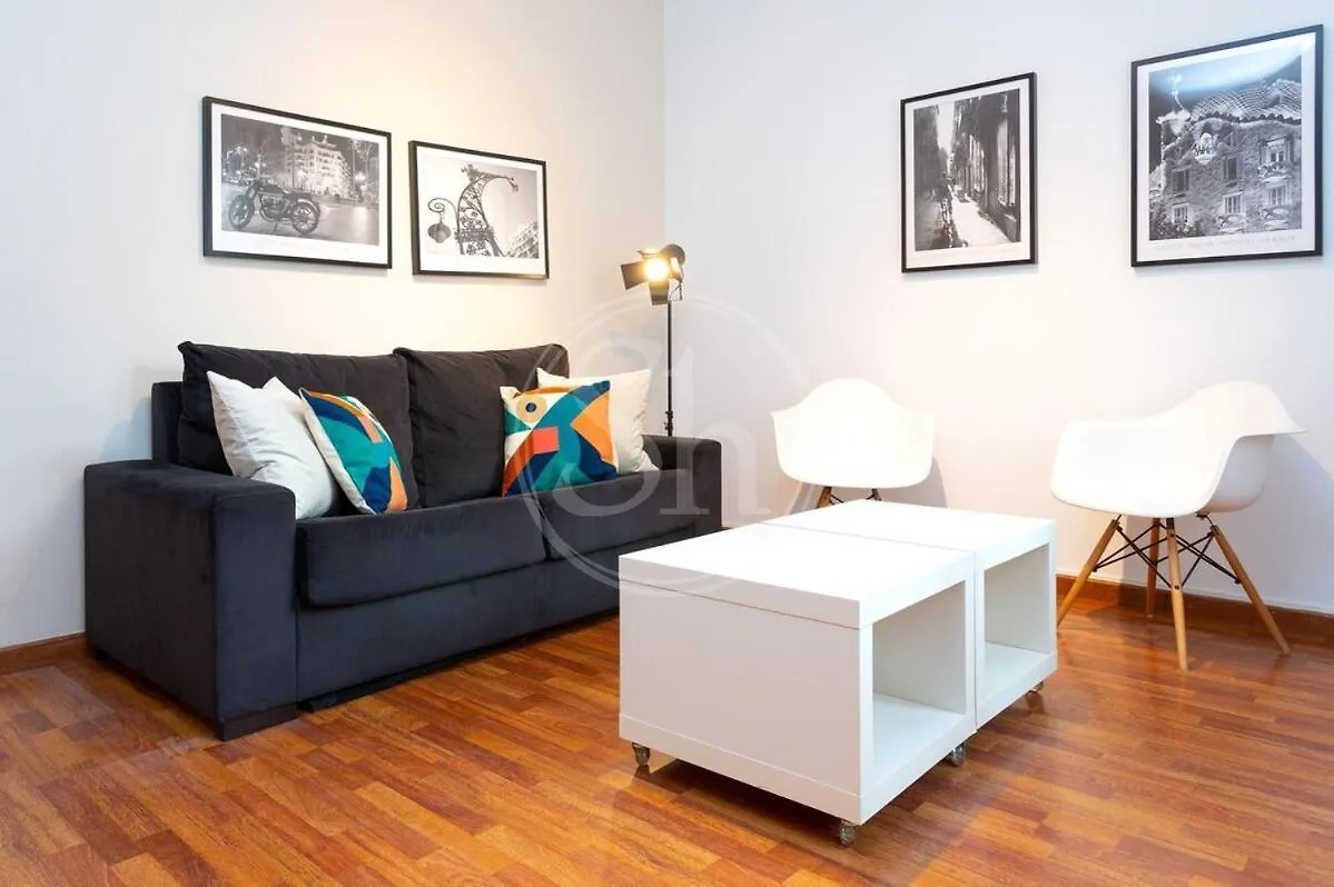 Elegante Apartamento Cerca De La Sagrada Familia I Barcelona Apartment