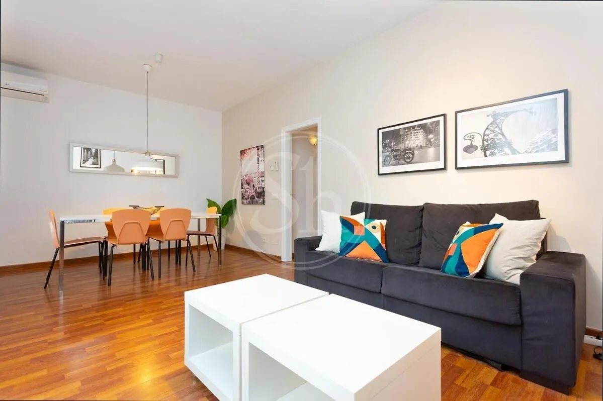 Elegante Apartamento Cerca De La Sagrada Familia I Barcelona 0*,
