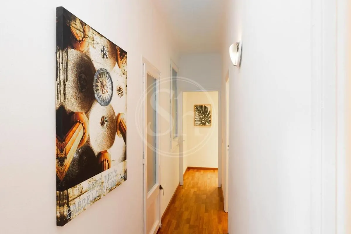 Elegante Apartamento Cerca De La Sagrada Familia I Barcelona 0*,  Spain